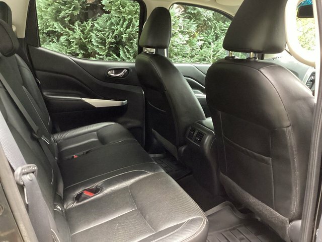 Nissan Navara 2.3 Dci 190 Bhp 4Wd Tekna Edition Canopy No Va Yellow #13