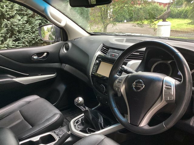 Nissan Navara 2.3 Dci 190 Bhp 4Wd Tekna Edition Canopy No Va Yellow #15