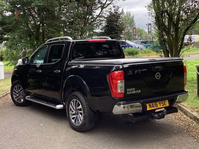 Nissan Navara Dci Tekna Pickup Double Black #4