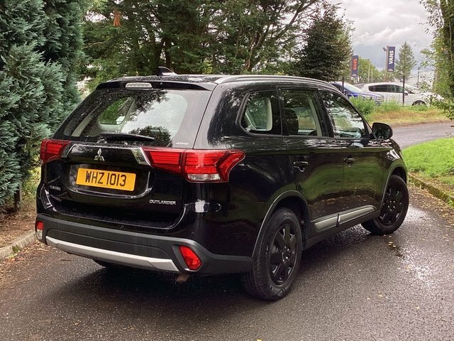 Mitsubishi Outlander Di-d 2 Suv WHZ1013 Black #2