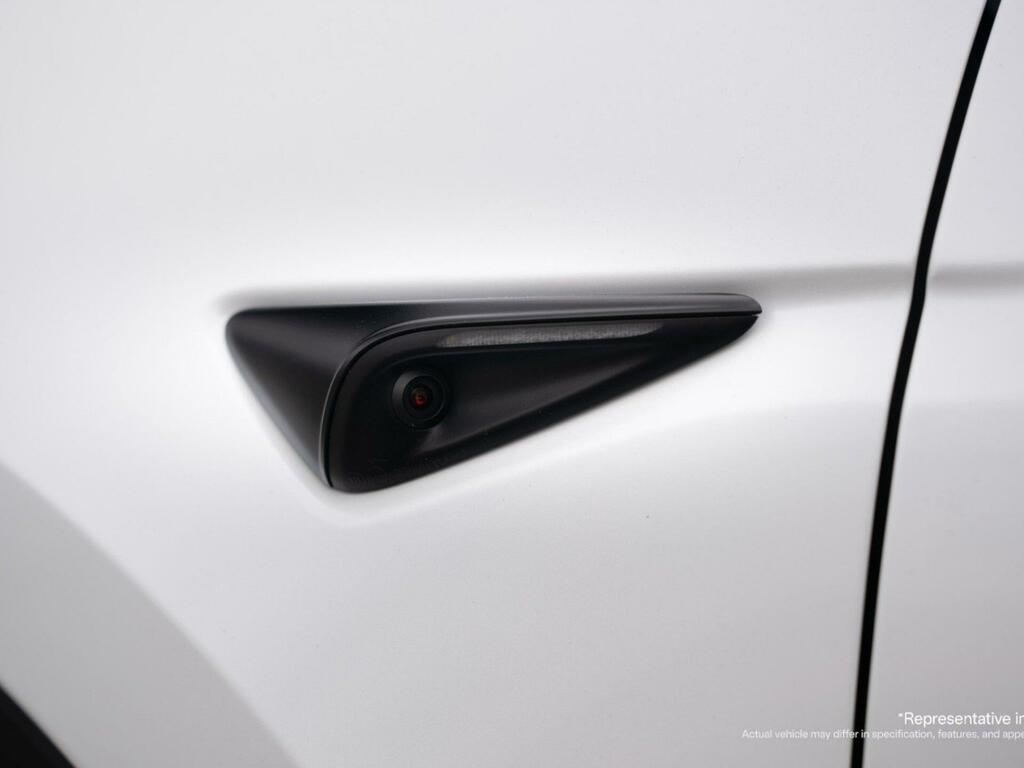 Tesla Model Y Dual Motor Long Range 4Wde  White #5