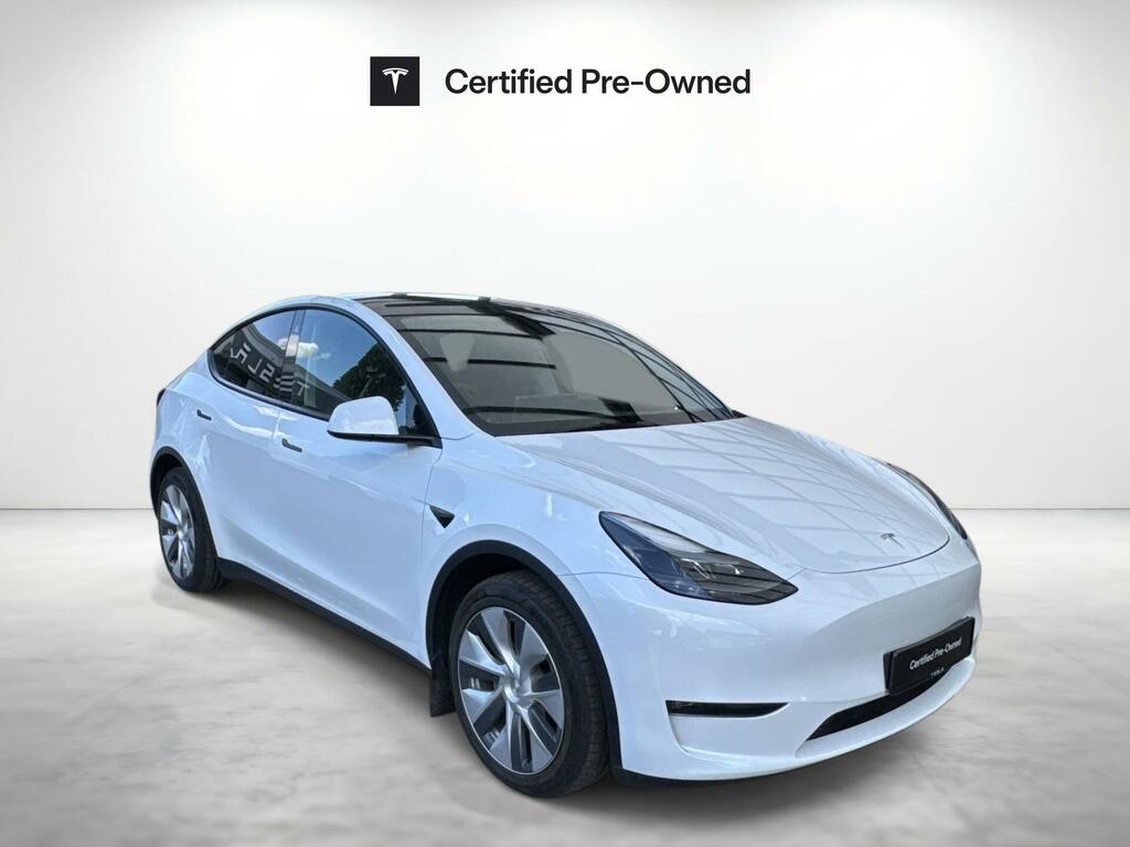 Tesla Model Y Dual Motor Long Range 4Wde White