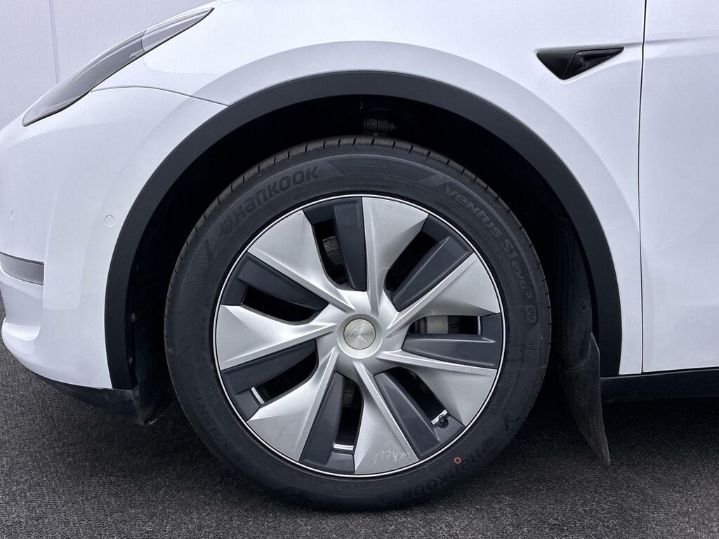 Tesla Model Y Long Range White #5