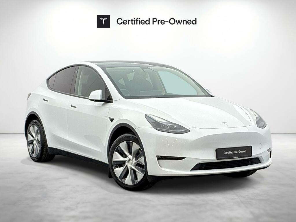 Tesla Model Y Dual Motor Long Range 4Wde White