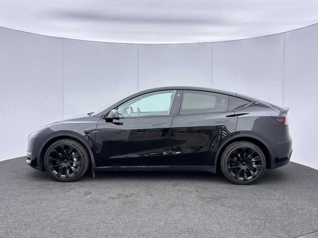 Tesla Model Y Long Range Black #6