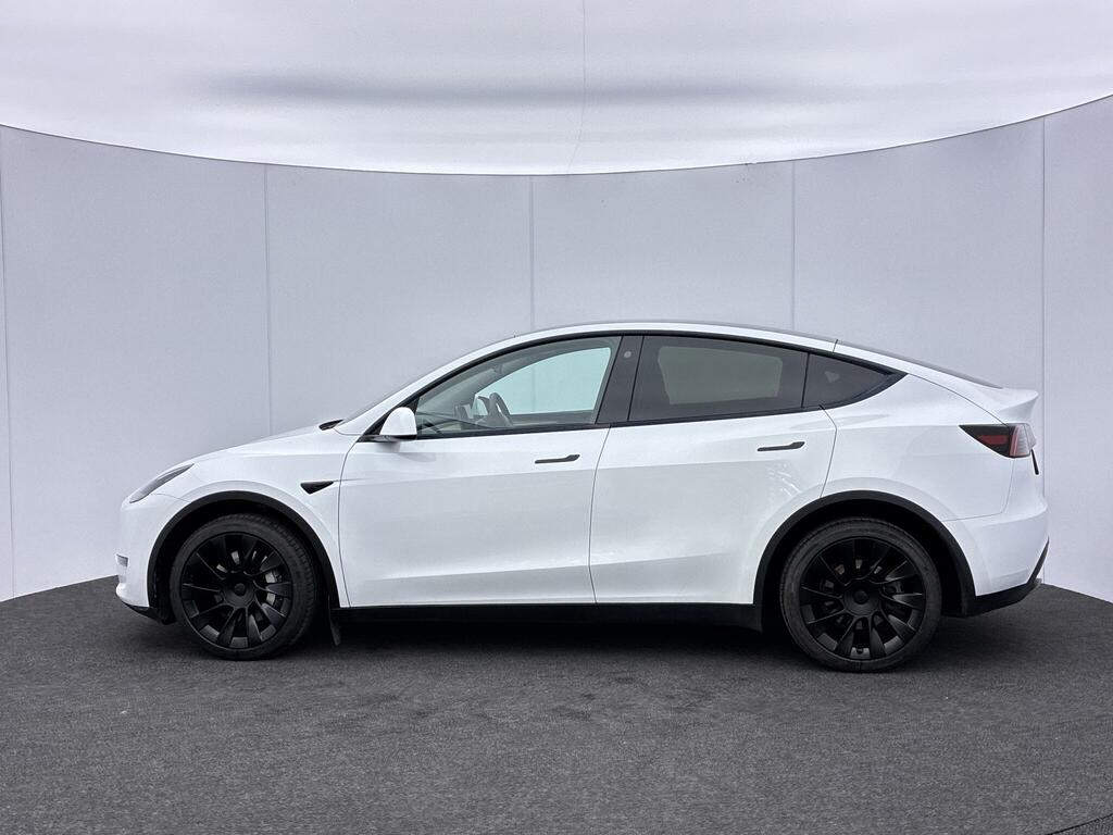 Tesla Model Y Long Range White #6