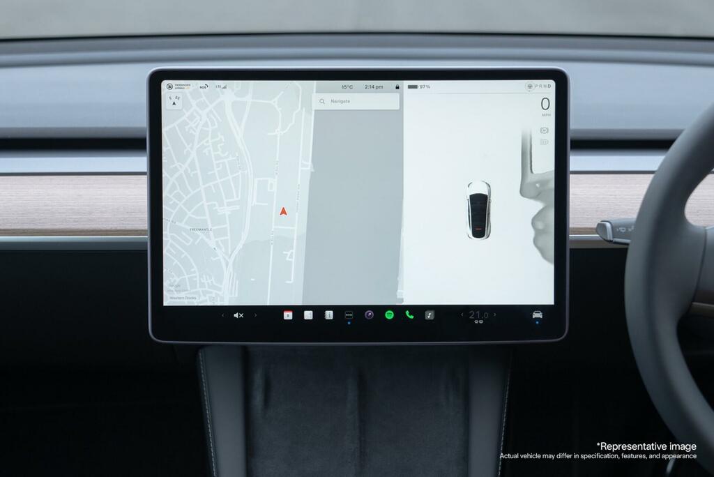 Tesla Model 3 Saloon Rwd 241 Bhp Pan Roof White #21