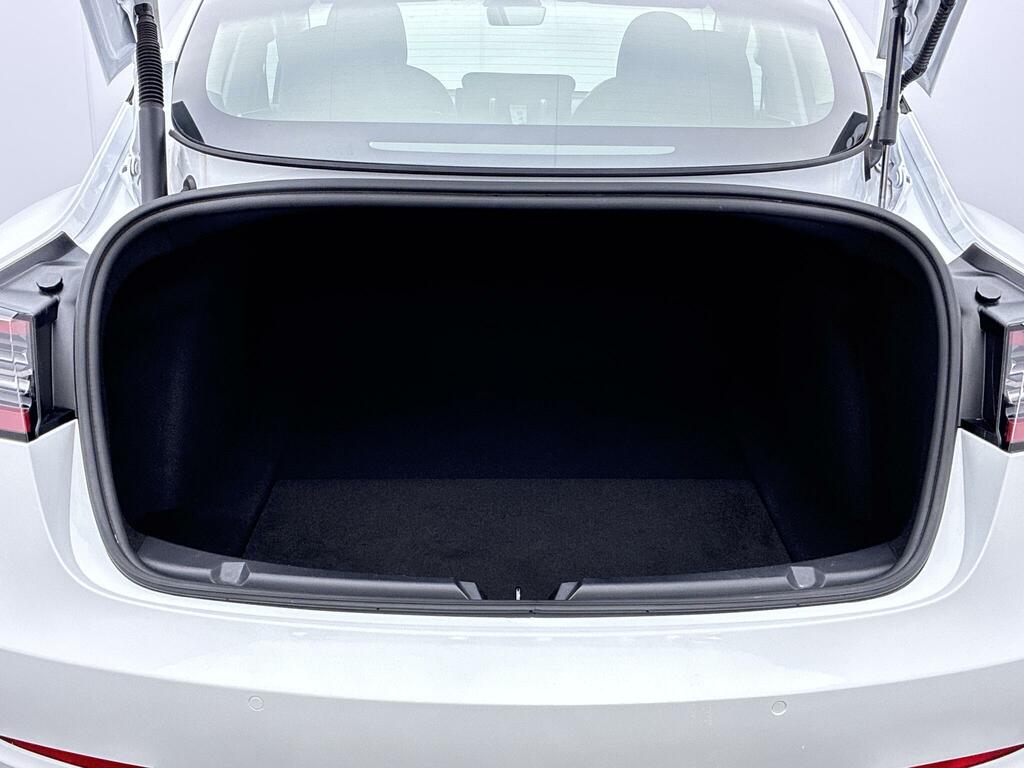 Tesla Model 3 Saloon Rwd 241 Bhp Pan Roof White #16