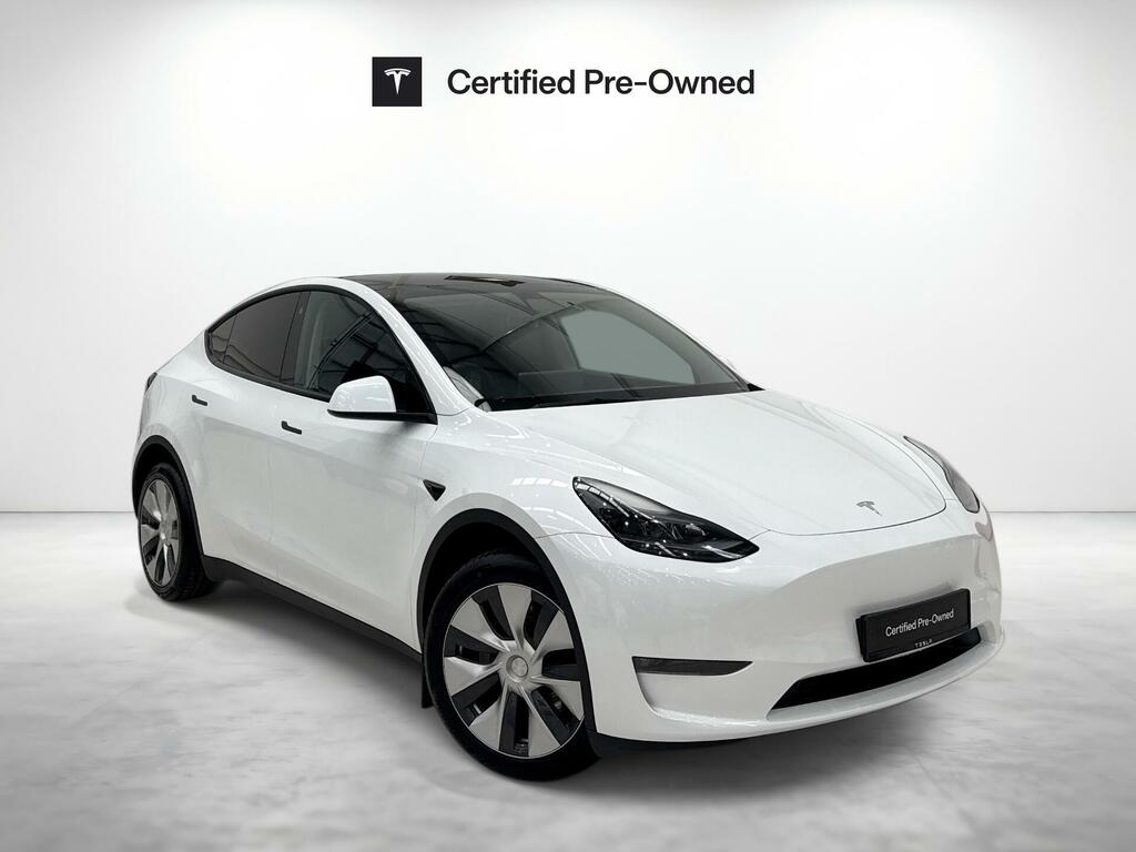 Tesla Model Y Dual Motor Long Range 4Wde White