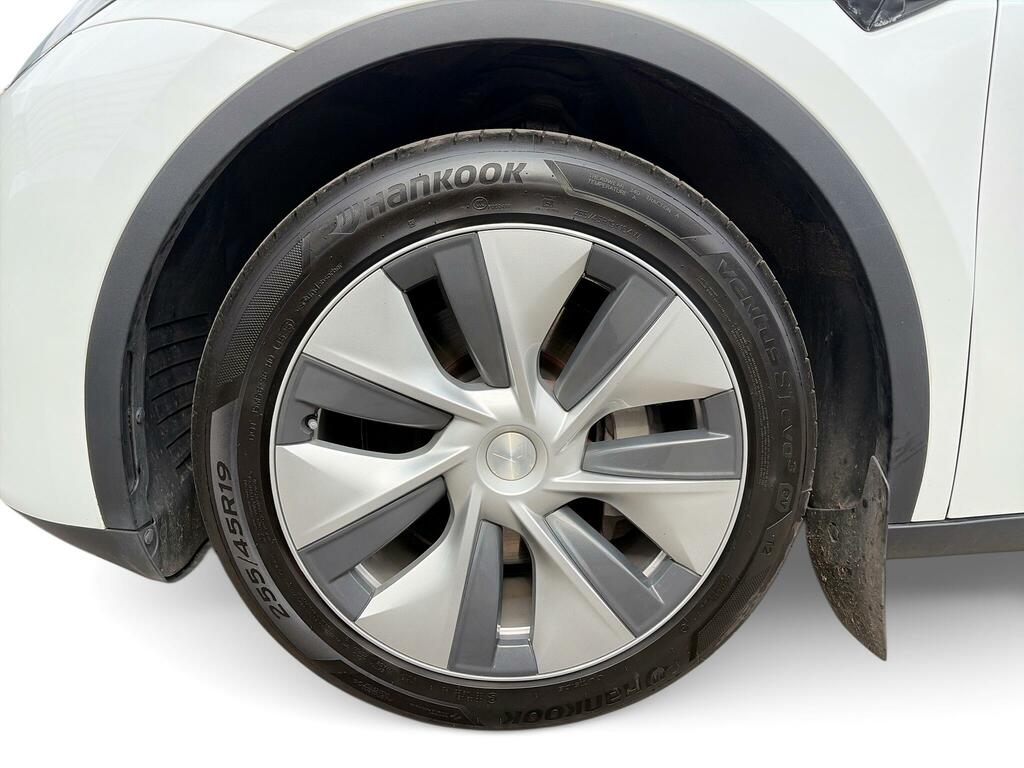 Tesla Model Y Dual Motor Long Range 4Wde White #5