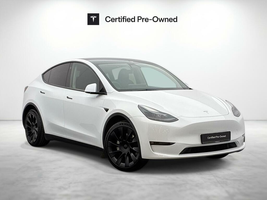 Tesla Model Y Dual Motor Long Range 4Wde White