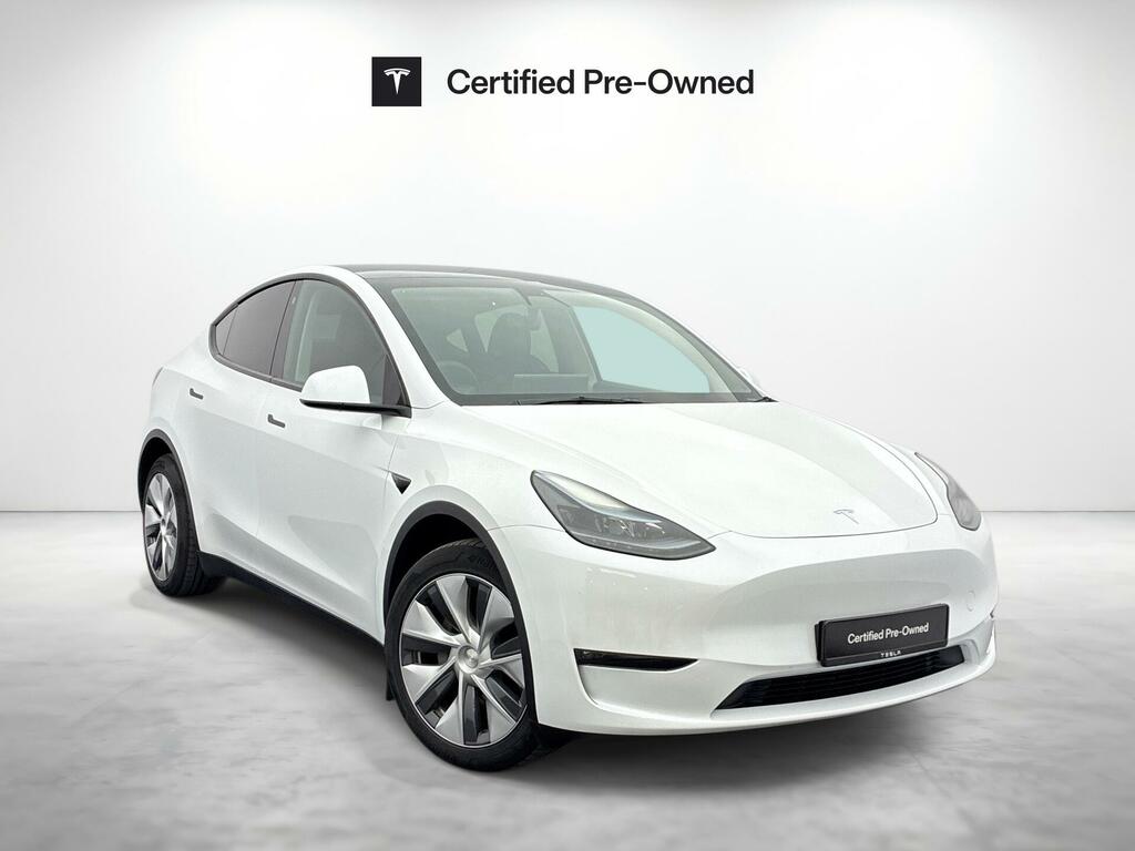 Tesla Model Y Dual Motor Long Range 4Wde White