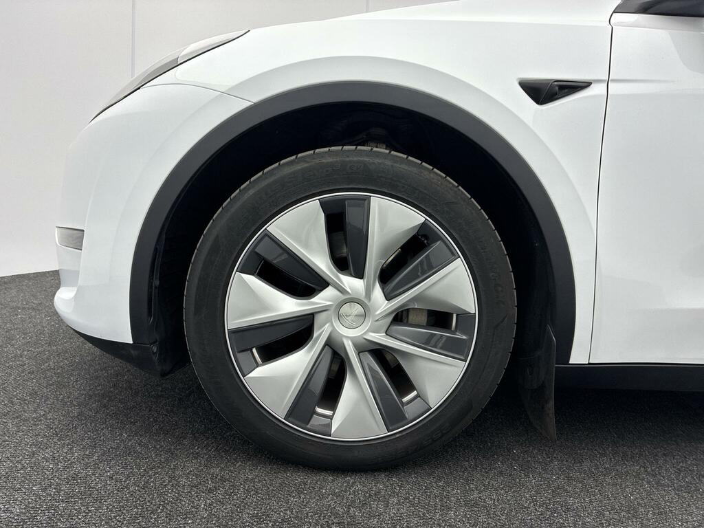 Tesla Model Y Dual Motor Long Range 4Wde  White #5