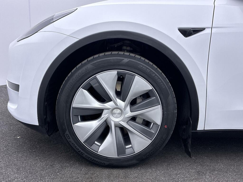 Tesla Model Y Auto Rwd 5dr  White #5