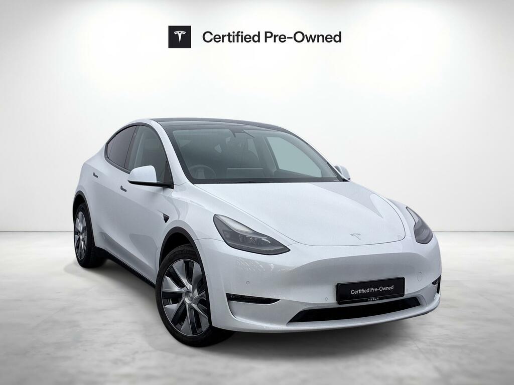 Tesla Model Y Dual Motor Long Range 4Wde White
