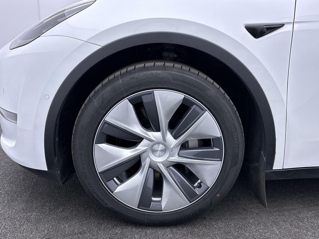 Tesla Model Y Dual Motor Long Range 4Wde White #5