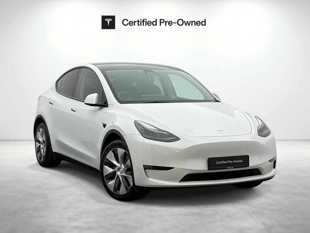 Tesla Model Y Dual Motor Long Range 4Wde White