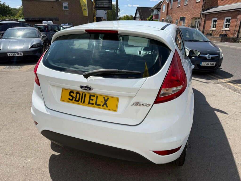 Ford Fiesta 1.25 Zetec Hatchback 129 Gkm, White #8