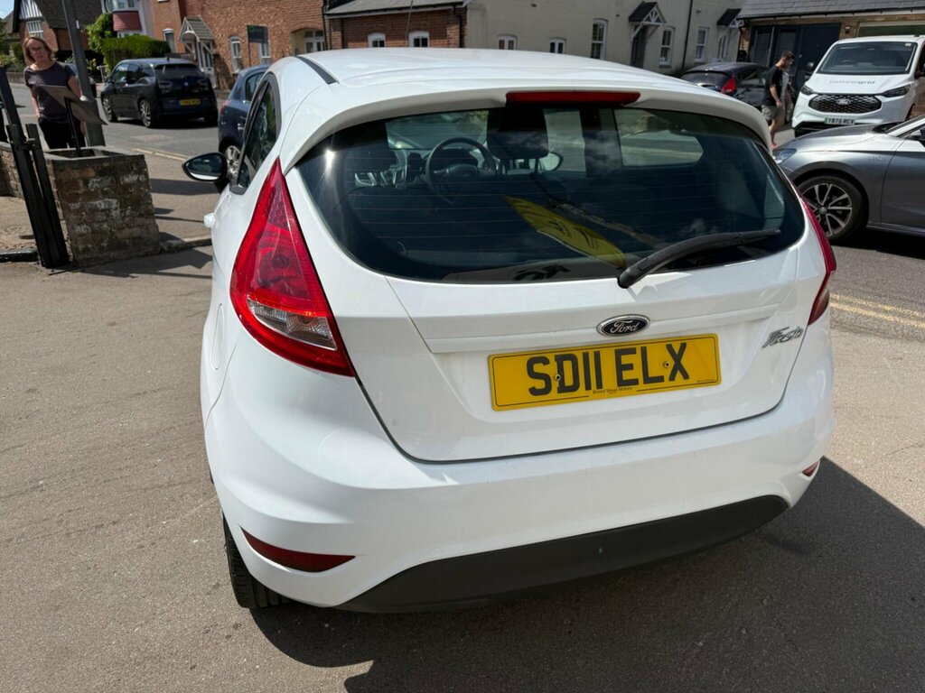 Ford Fiesta 1.25 Zetec Hatchback 129 Gkm, White #10