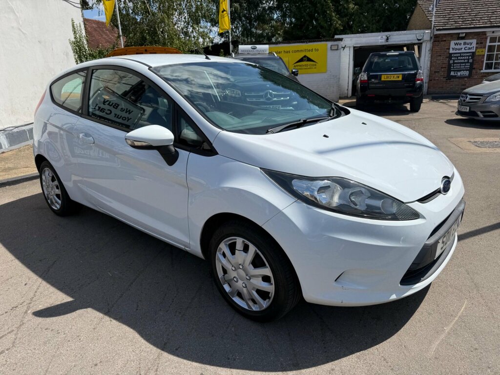 Ford Fiesta 1.25 Zetec Hatchback 129 Gkm, White #19