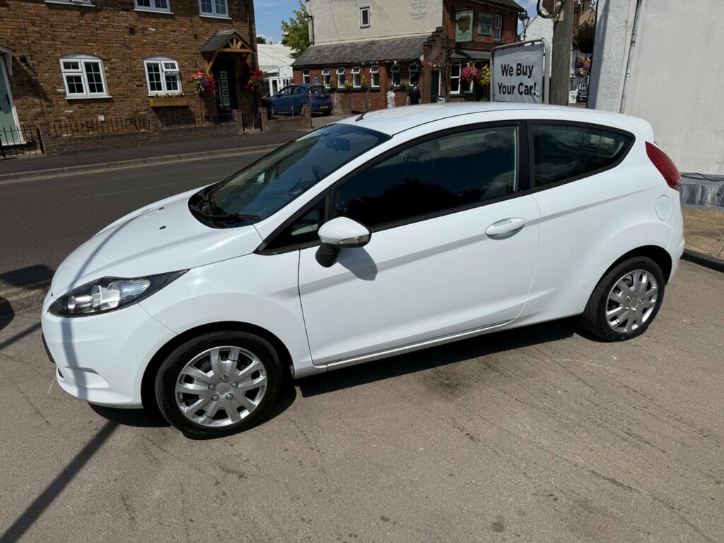 Ford Fiesta 1.25 Zetec Hatchback 129 Gkm, White #14