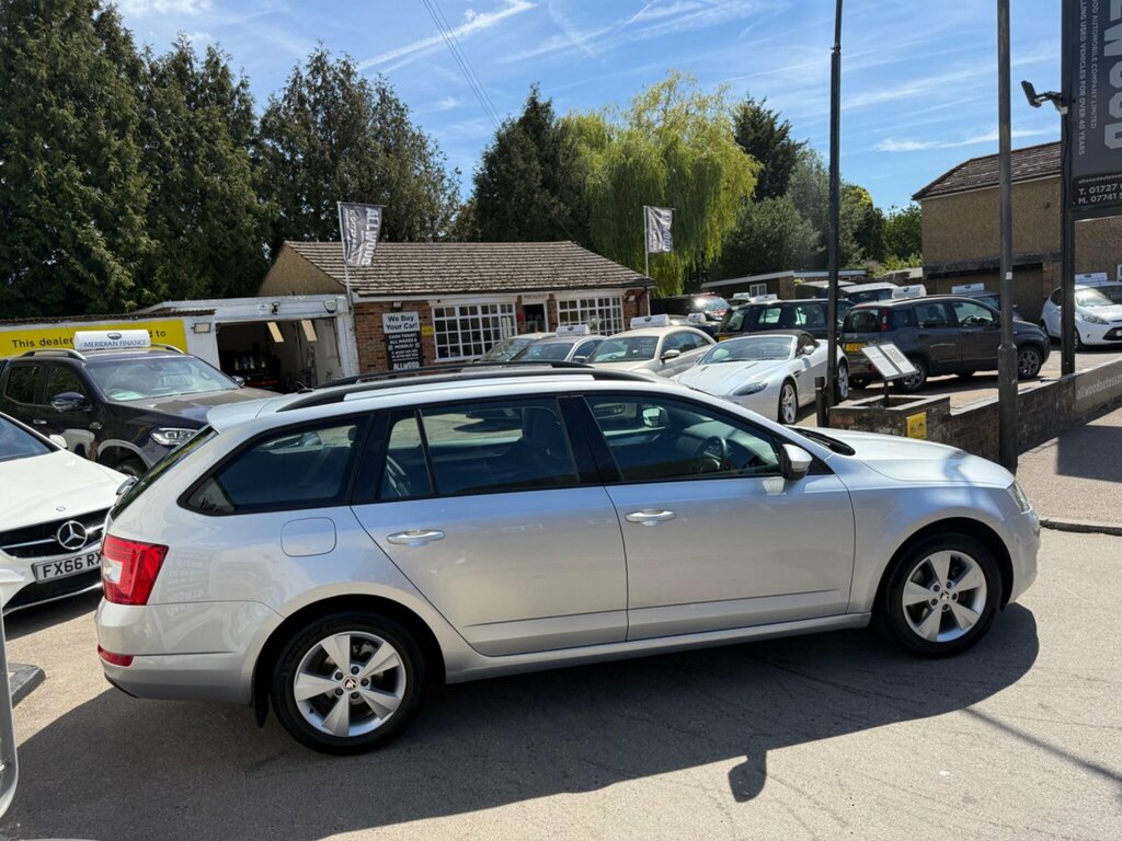 Skoda Octavia 2.0 Tdi Scout Dsg 4Wd Euro 6 Ss Red #7