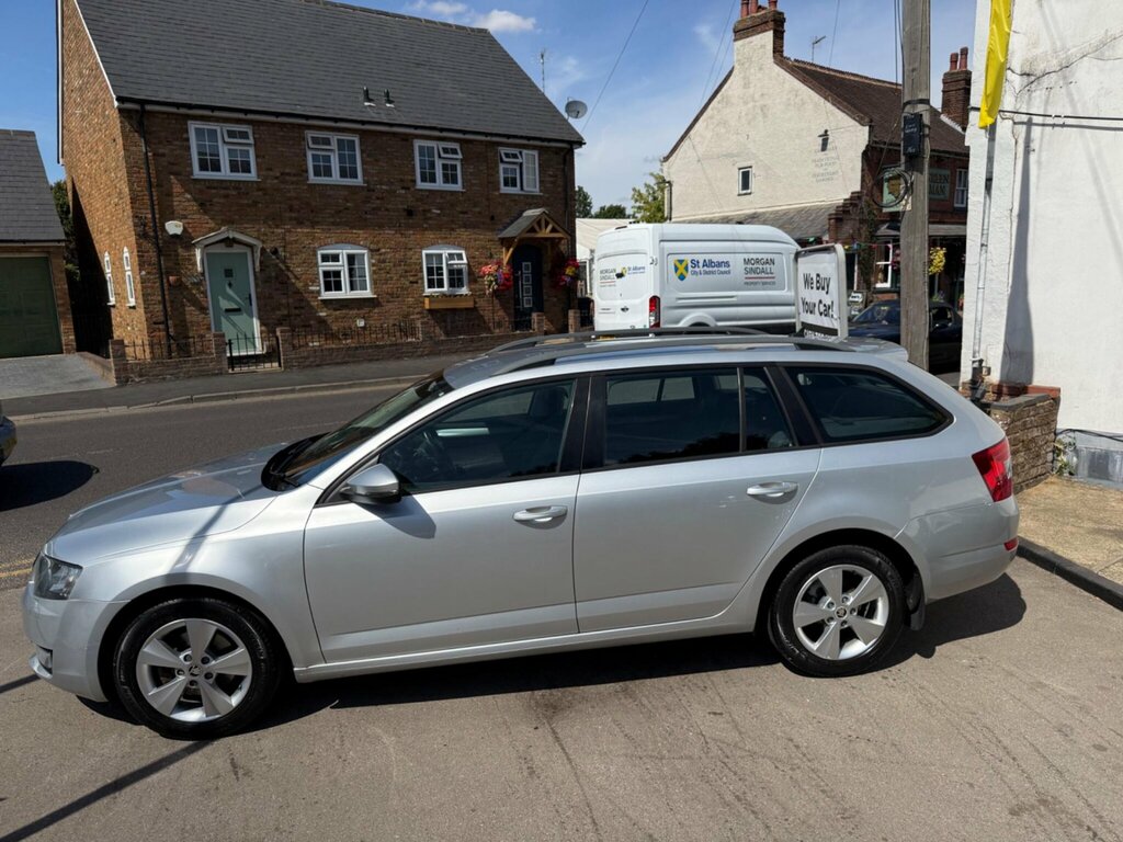 Skoda Octavia 2.0 Tdi Scout Dsg 4Wd Euro 6 Ss Red #15