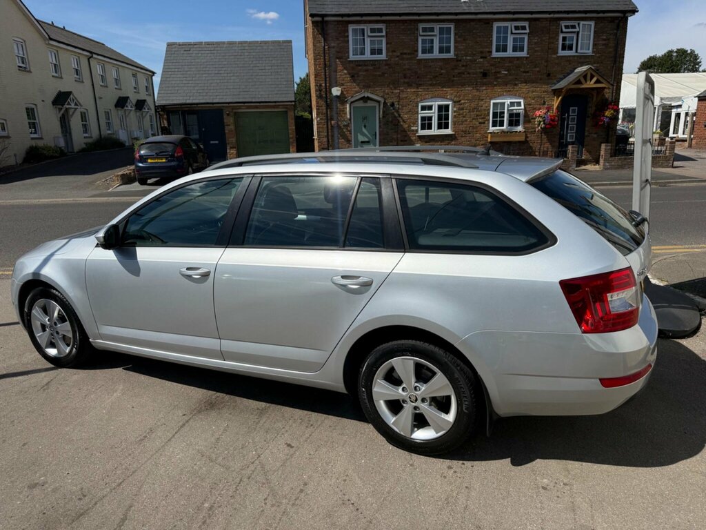 Skoda Octavia 2.0 Tdi Scout Dsg 4Wd Euro 6 Ss Red #12