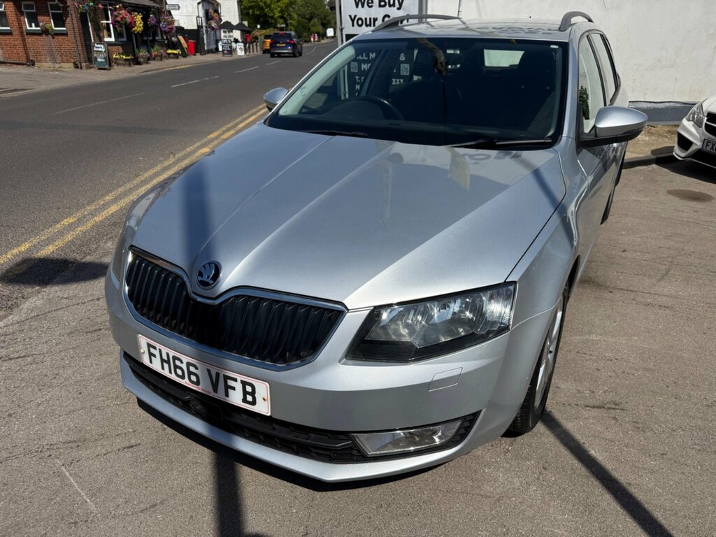 Skoda Octavia 2.0 Tdi Scout Dsg 4Wd Euro 6 Ss Red #19