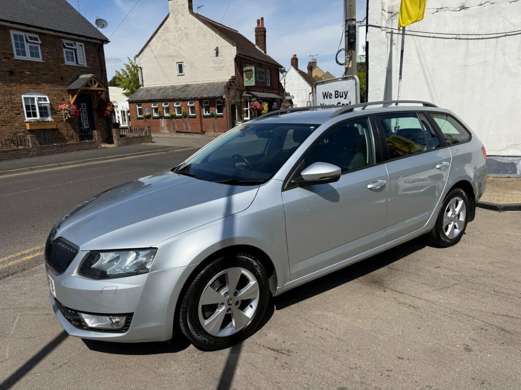 Skoda Octavia 2.0 Tdi Scout Dsg 4Wd Euro 6 Ss Red #17