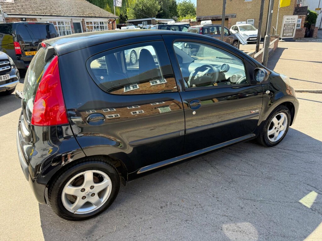 Peugeot 107 1.0 12V Verve Euro 4 Black #4