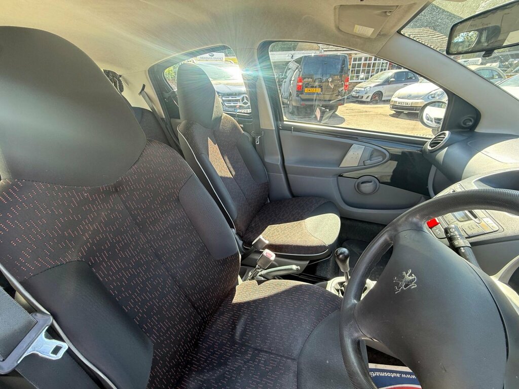 Peugeot 107 1.0 Urban 68 Bhp Silver #15