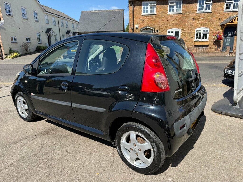 Peugeot 107 1.0 Urban 68 Bhp Silver #8