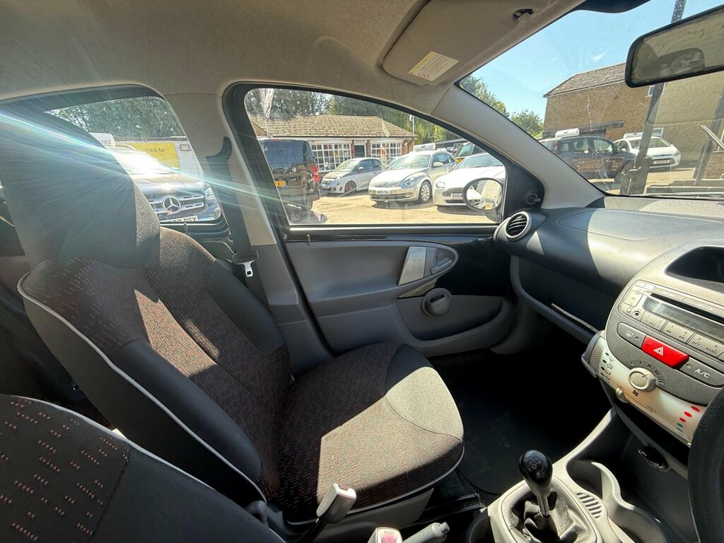 Peugeot 107 1.0 Urban 68 Bhp Silver #16