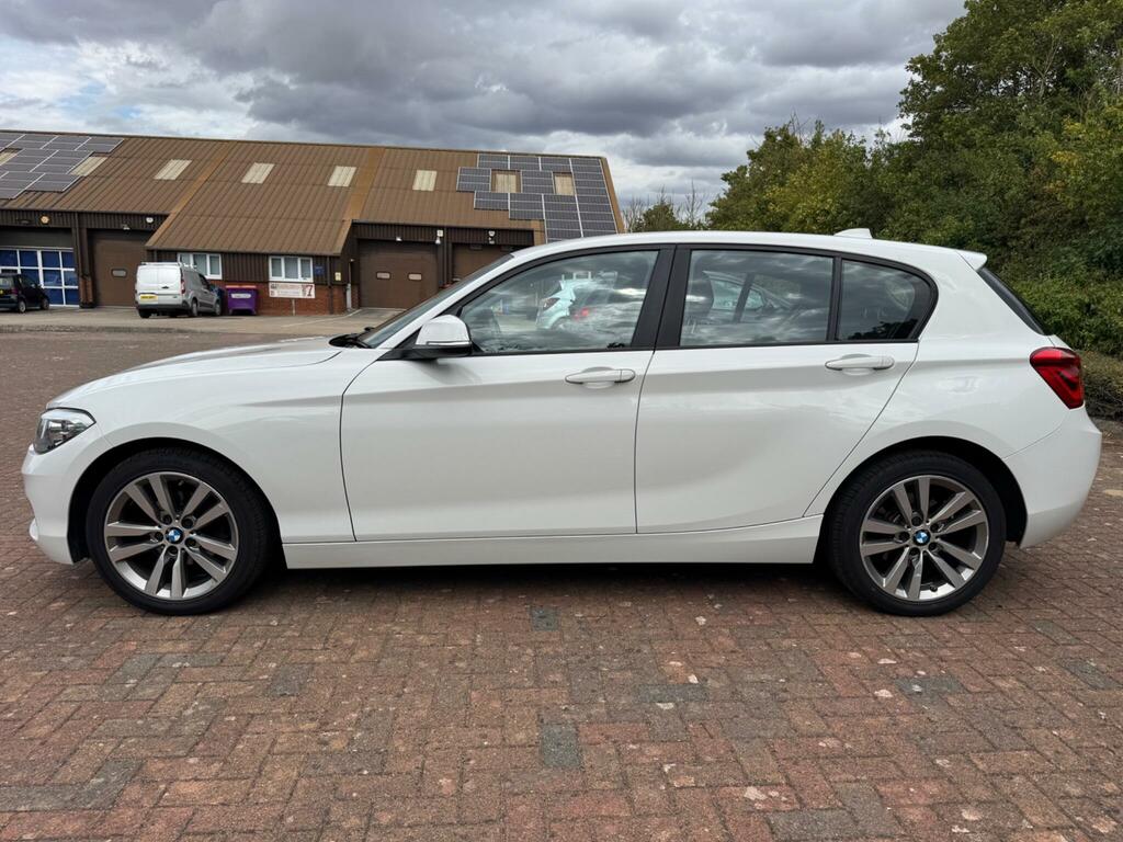 BMW 1 Series Sport White #4