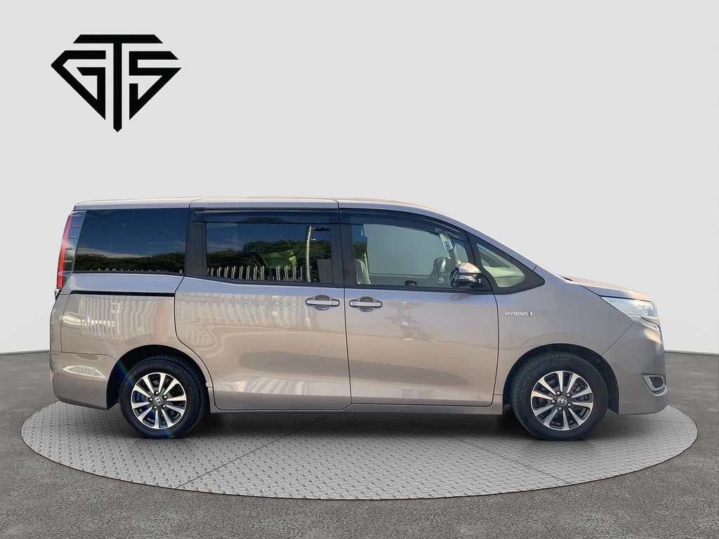 Toyota Noah Hybrid G Brown #2