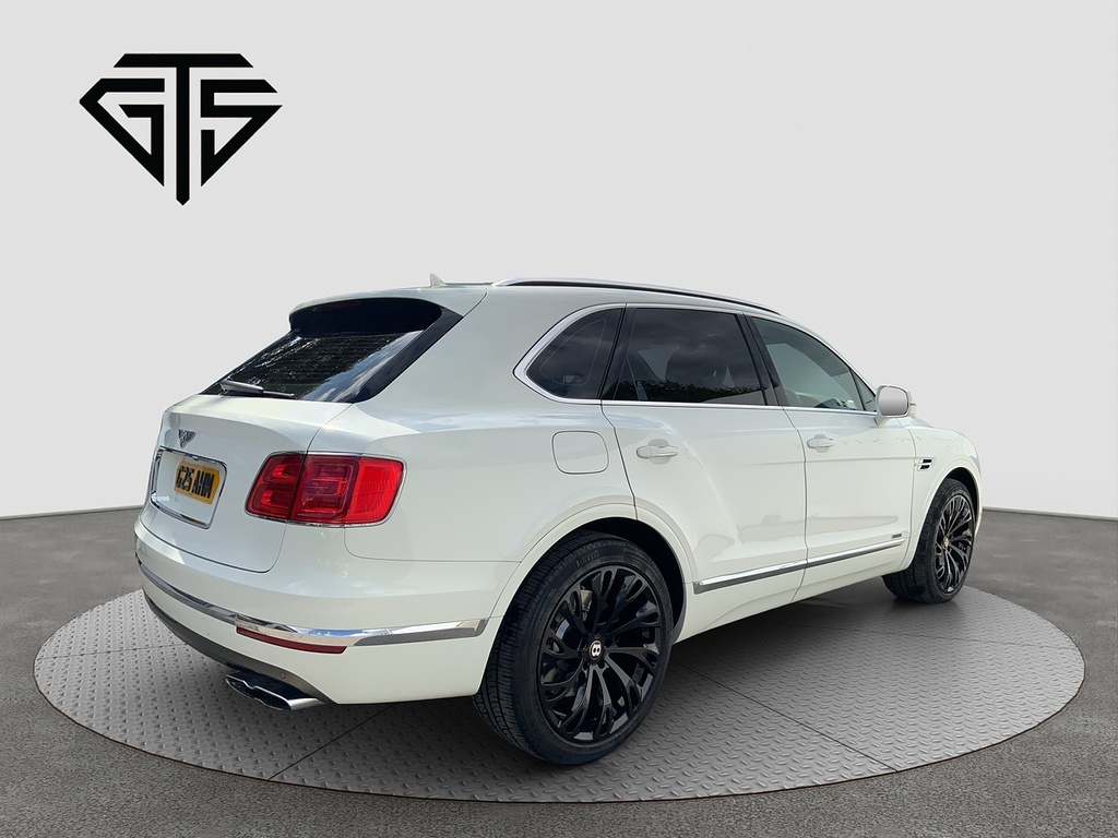 Bentley Bentayga D V8 White #3