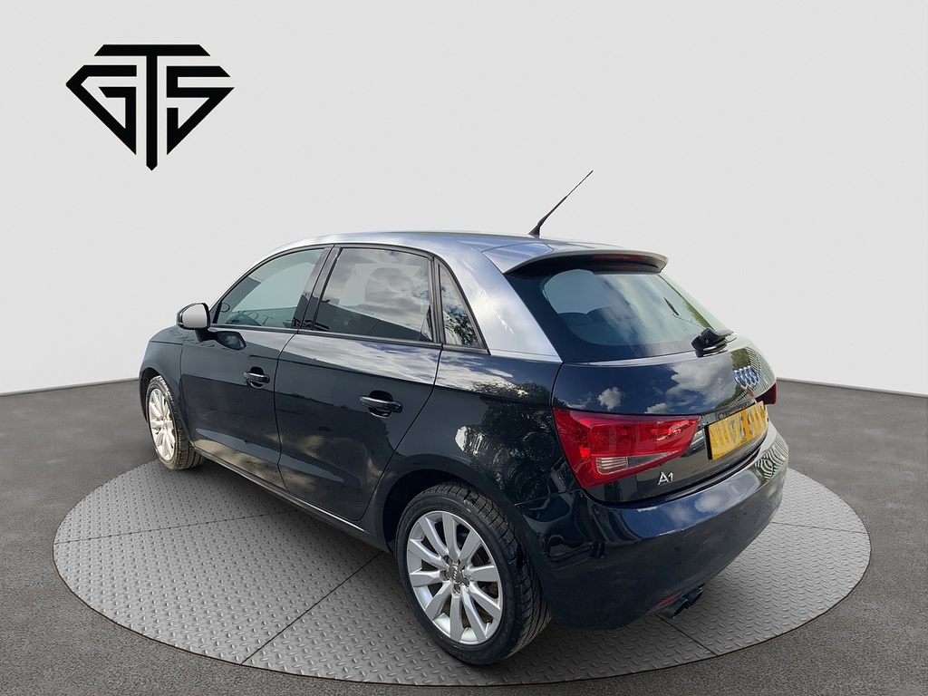 Audi A1 Sportback 1.4Tfsi Black #4