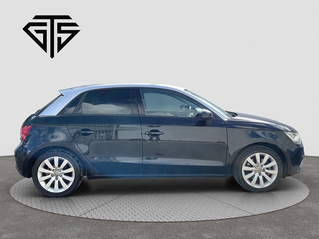 Audi A1 Sportback 1.4Tfsi Black #2