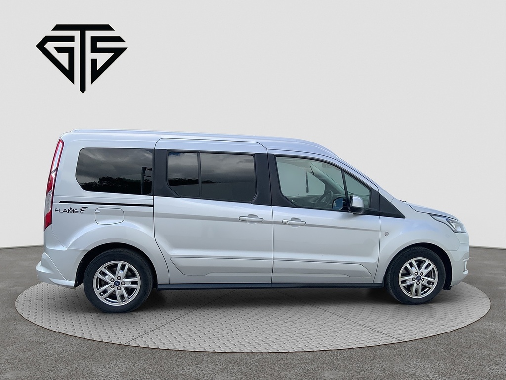 Ford Grand Tourneo Connect Ecoblue Titanium Silver #2