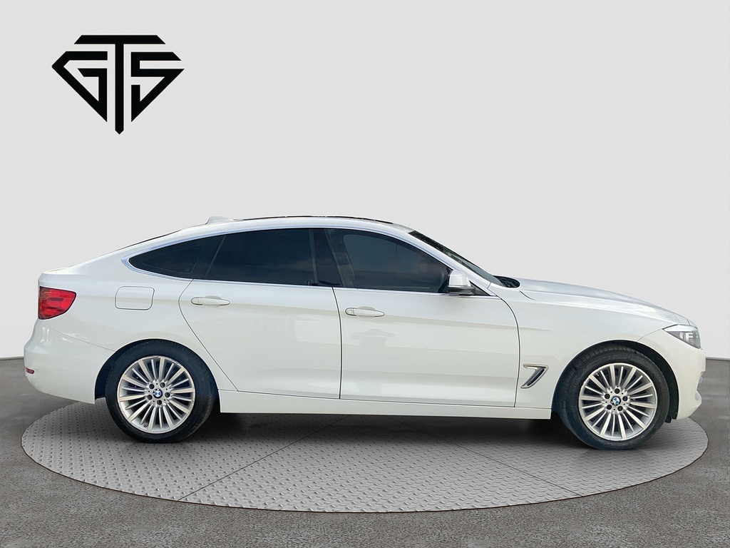 BMW 3 Series Gran Turismo 320I Luxury White #2