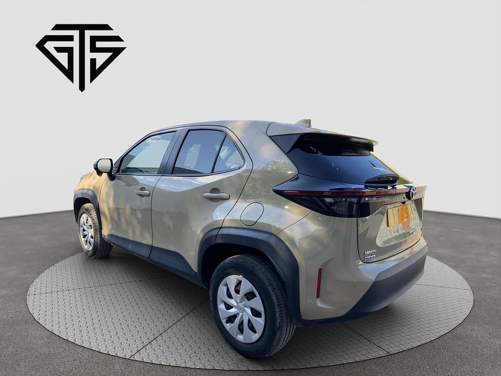 Toyota Yaris Cross Hybrid X Beige #5