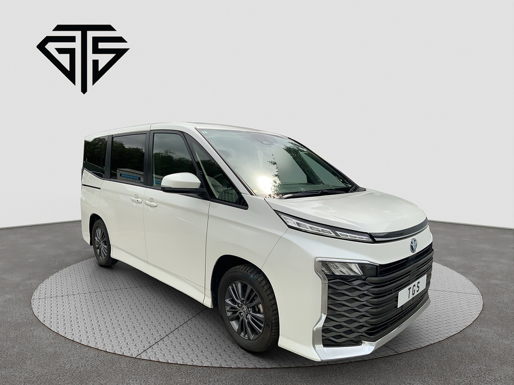 Toyota Voxy Hybrid S-g