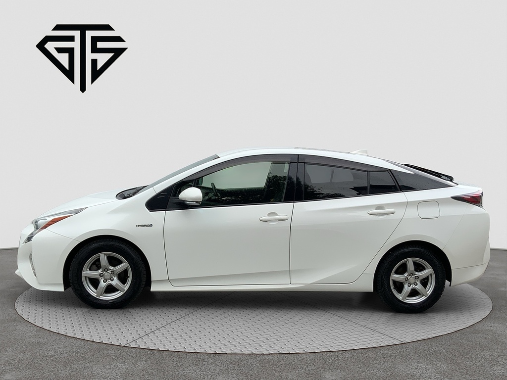 Toyota Prius S White #6