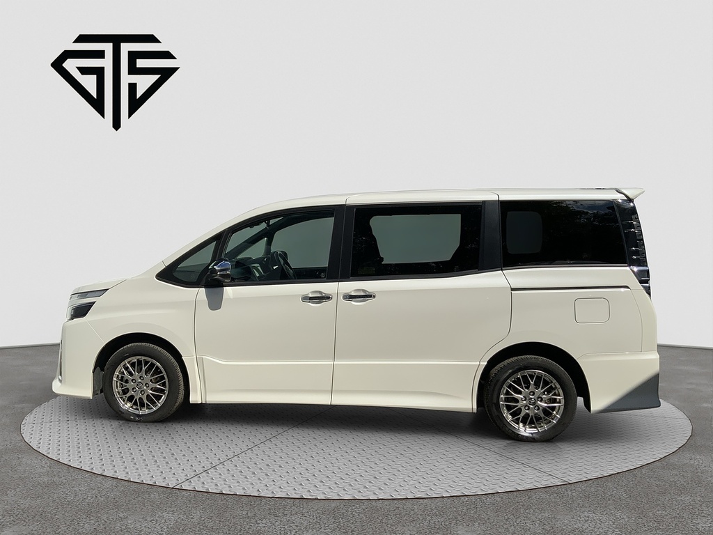Toyota Voxy Hybrid Zs Kiramki3  #5