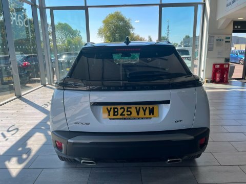 Peugeot 2008 1.2 Puretech Gt #4