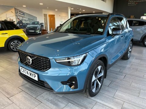Volvo XC40 2.0 B3 Mhev CV74MYP  #3