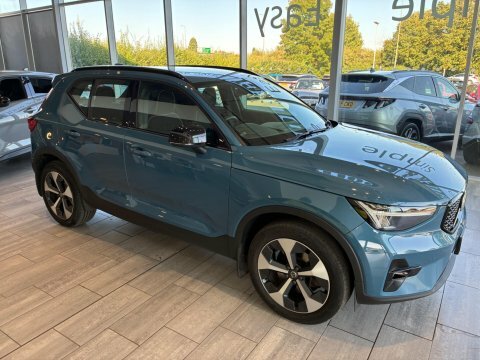 Volvo XC40 2.0 B3 Mhev CV74MYP  #5