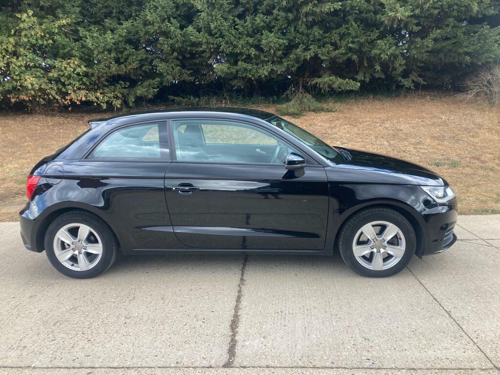 Audi A1 1.6 Tdi Se Hatchback Black #4