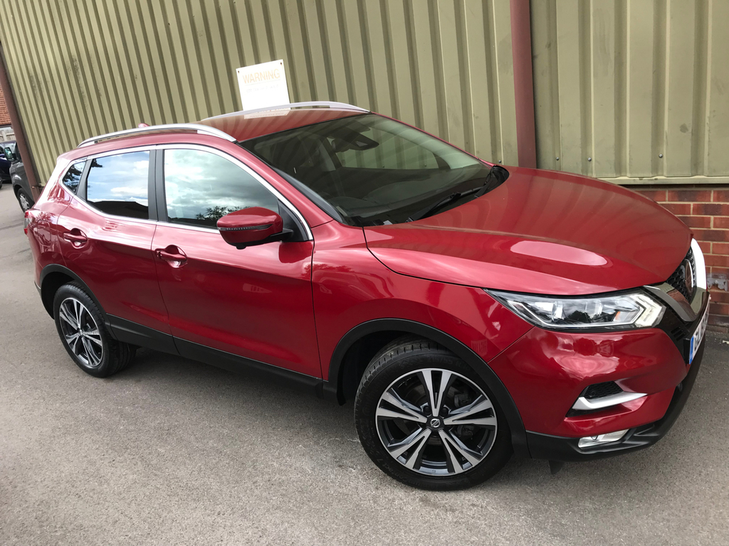 Nissan Qashqai 1.2 Dig-t N-connecta Suv Euro 6 GL18PPF Red